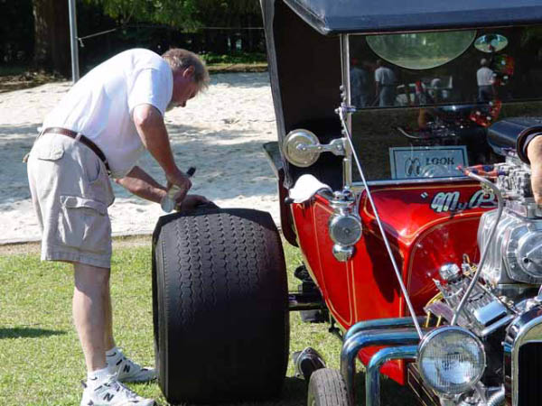 Waxing Tires